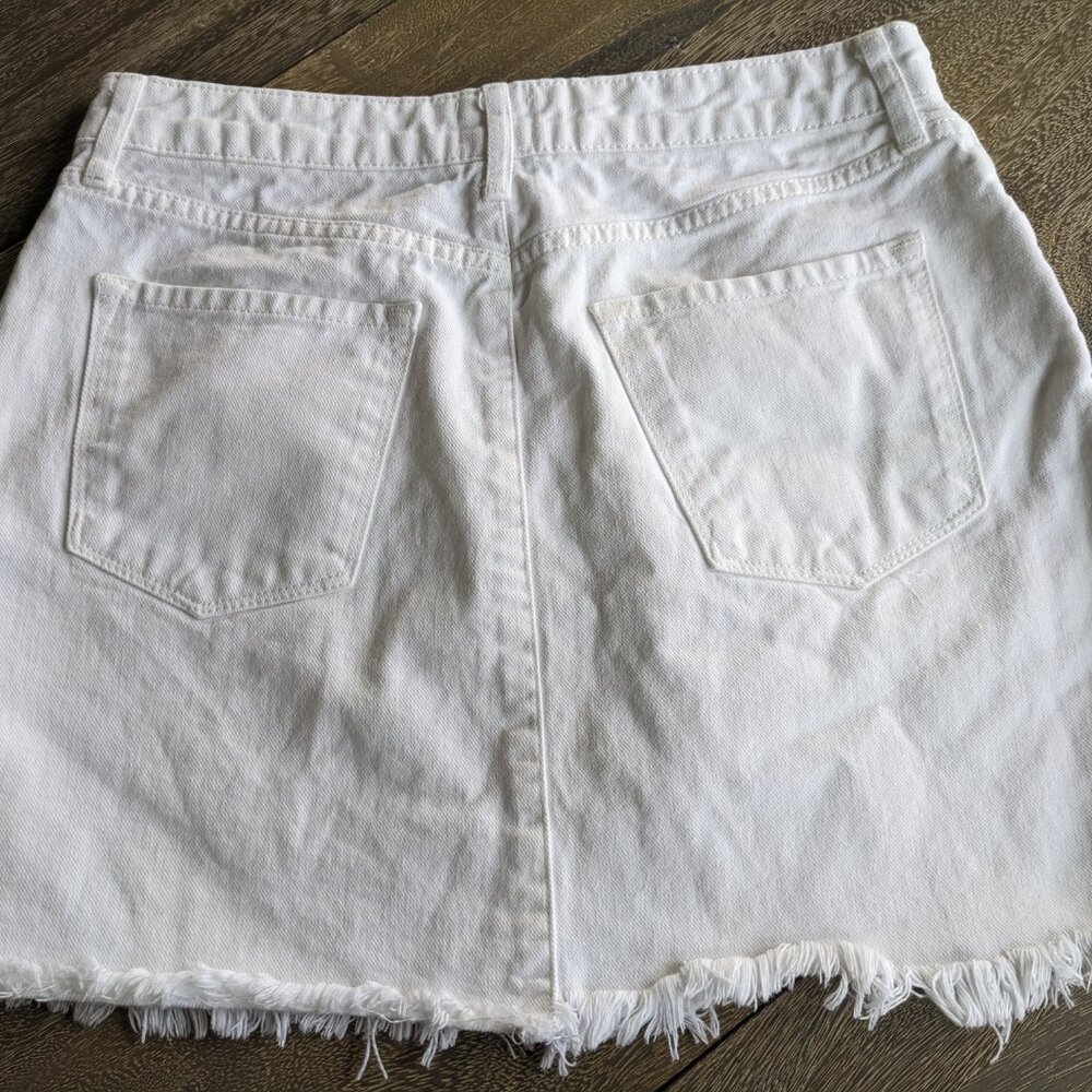 BDG Urban Outfitters White Denim Jean 5 Pocket Skirt Cut Off Raw Hem, Size L - Picture 6 of 7